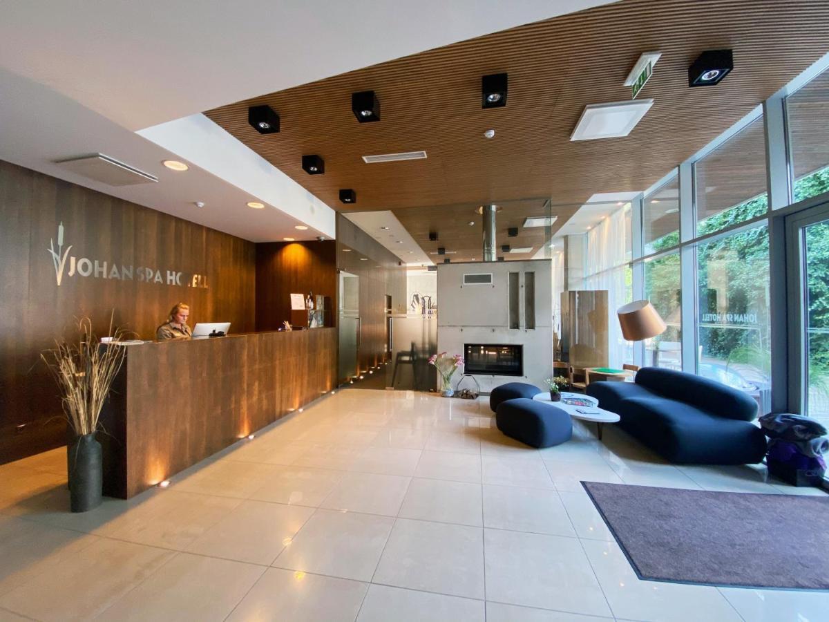 Johan Design & Spa Hotel Kuressaare Exterior foto