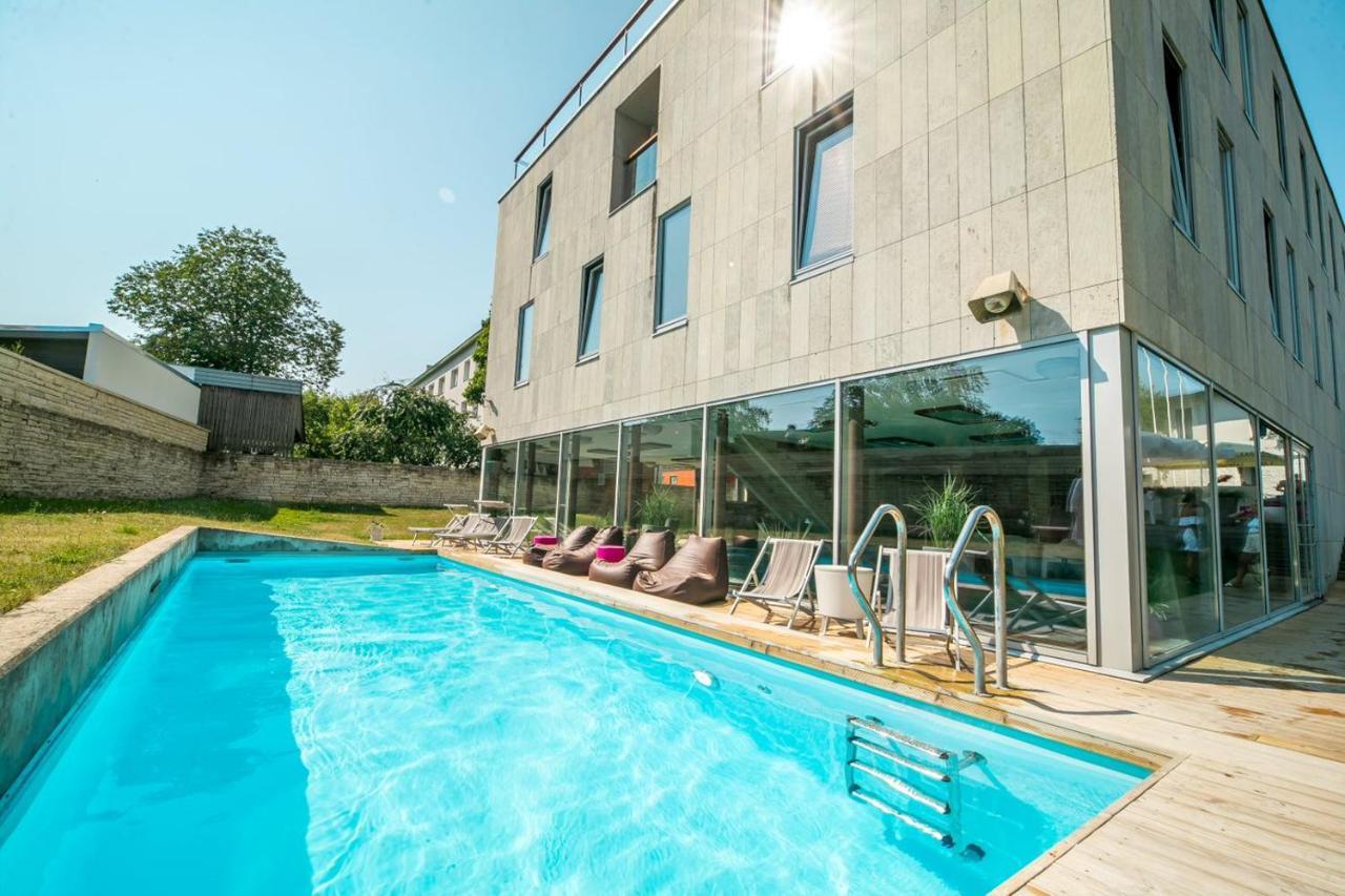 Johan Design & Spa Hotel Kuressaare Exterior foto