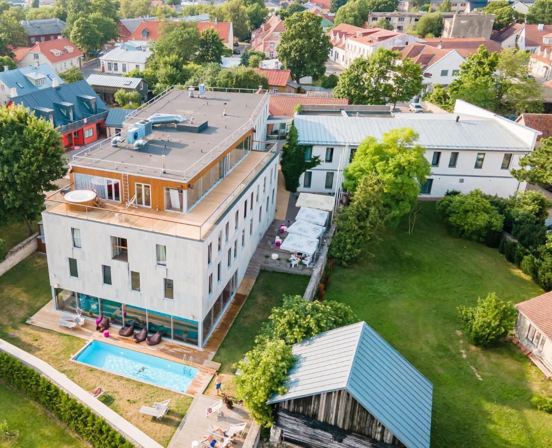 Johan Design & Spa Hotel Kuressaare Exterior foto