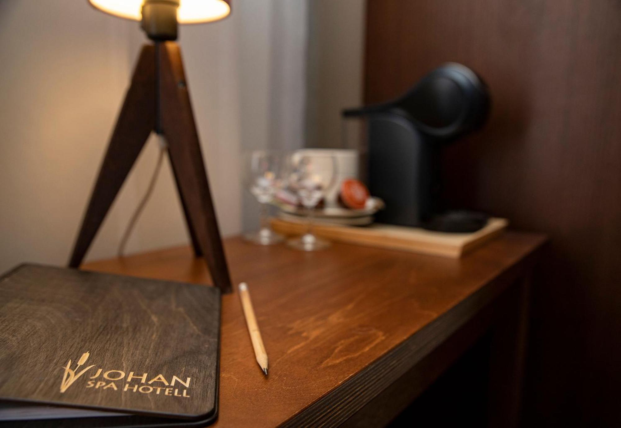 Johan Design & Spa Hotel Kuressaare Exterior foto